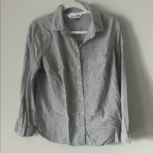 Old Navy Gray Striped Women's Button-Down Shirt with Llamas